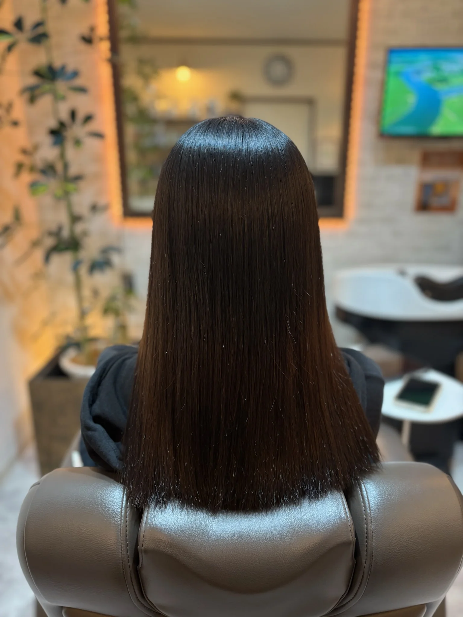 梅雨前の縮毛矯正 ミディアムヘアのまとまり