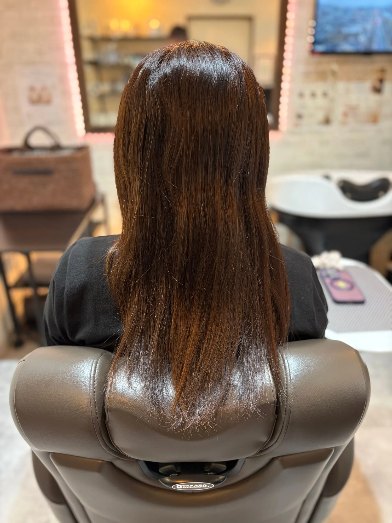 縮毛矯正の施術前 毛先が広がるロングヘア